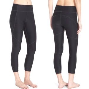 Outdoor Voices 3/4 Length Warm Up Leggings